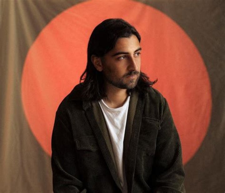 Q&A Noah Kahan reflects upon his identity in sophomore album &lsquo;I Was